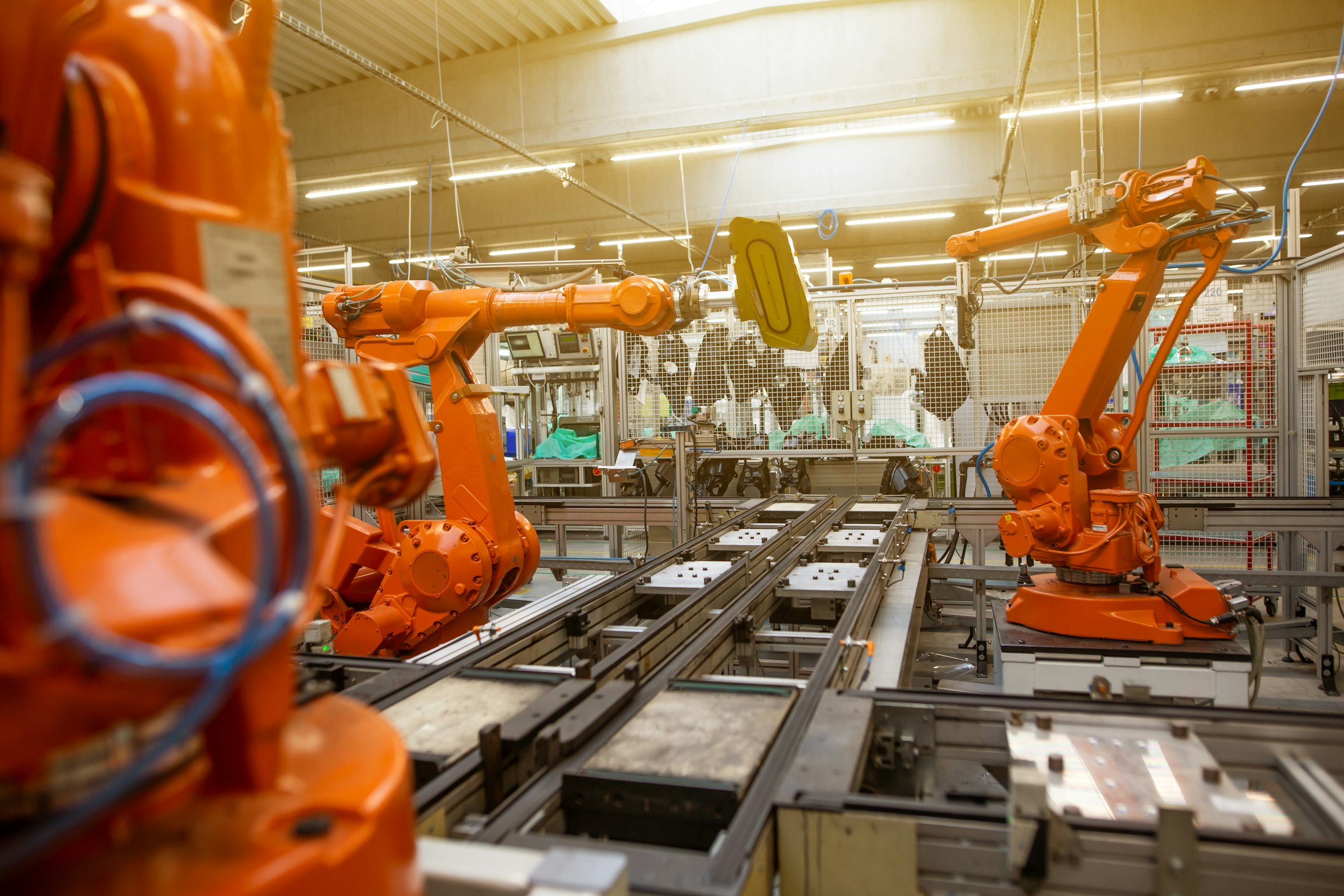 Articulated industrial robotic arm